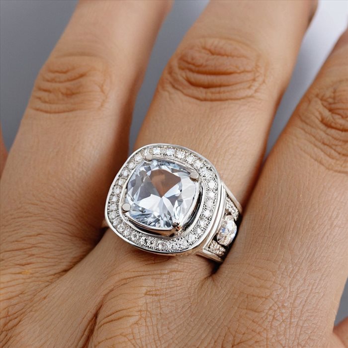 Conseils Pratiques pour Nettoyer Vos Bijoux en Argent